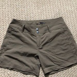 Prana Size 4 Nylon tan shorts